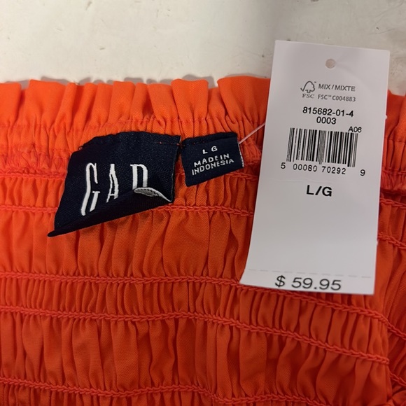 Gap smocked tank top - Picture 3 of 4